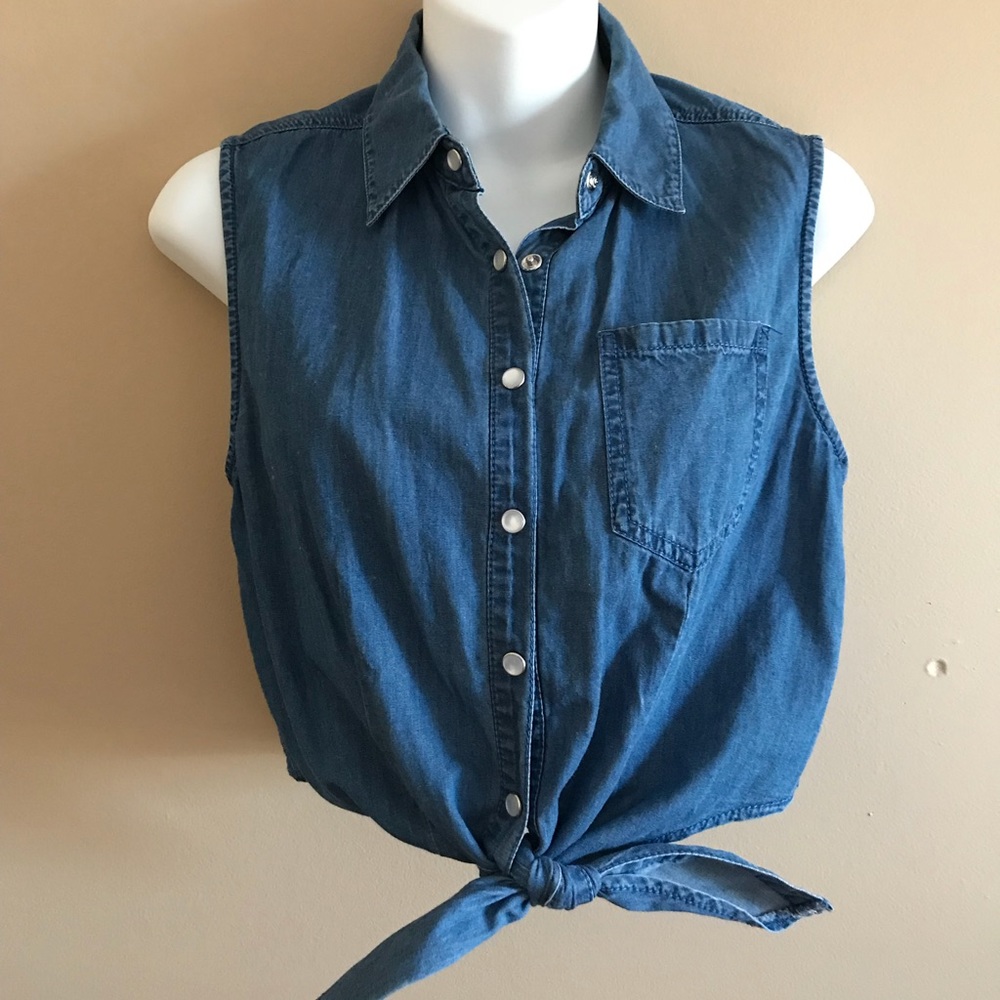 Denim Button Up Tank - Picture 2 of 3